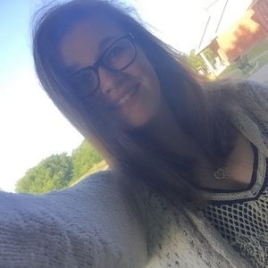 Meet your Posher, Madison